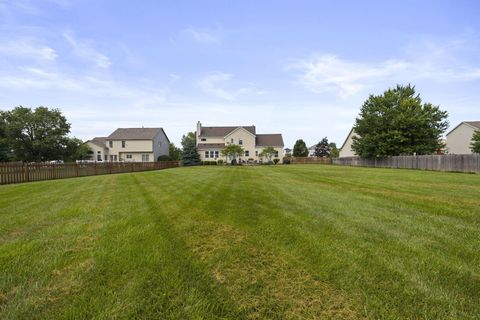 Tiny photo for 12766 Bentwood Farms Drive, Pickerington, OH 43147 (MLS # 226025831)