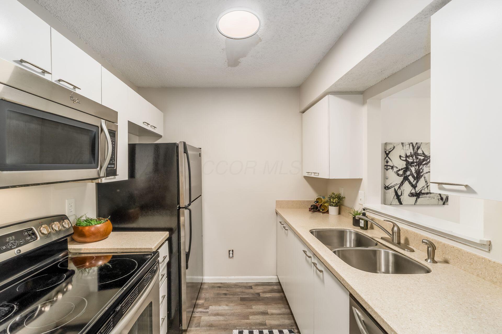 182 Macfalls Way # 17D