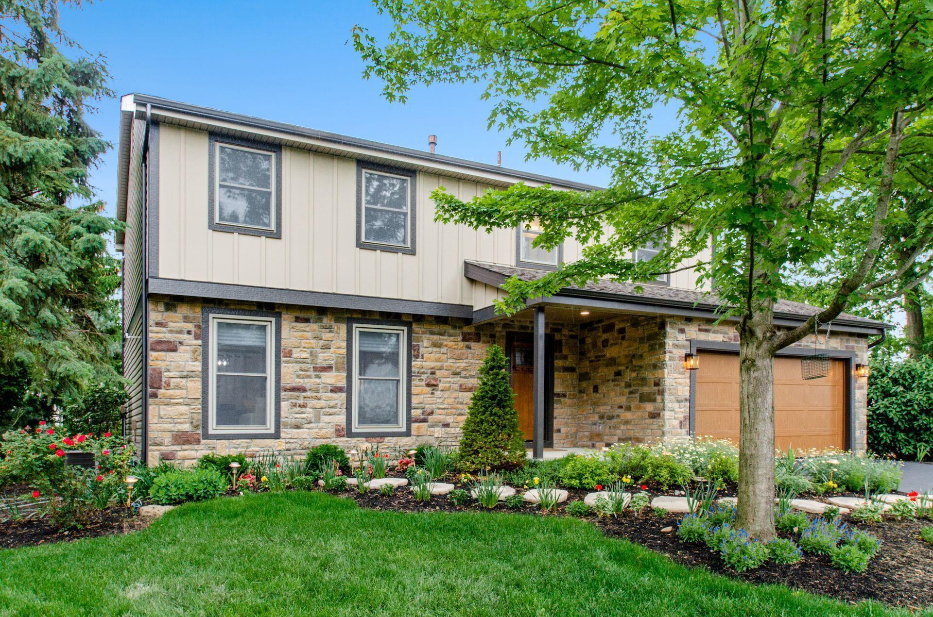 1672 Flat Rock Court, Columbus, Ohio image 2
