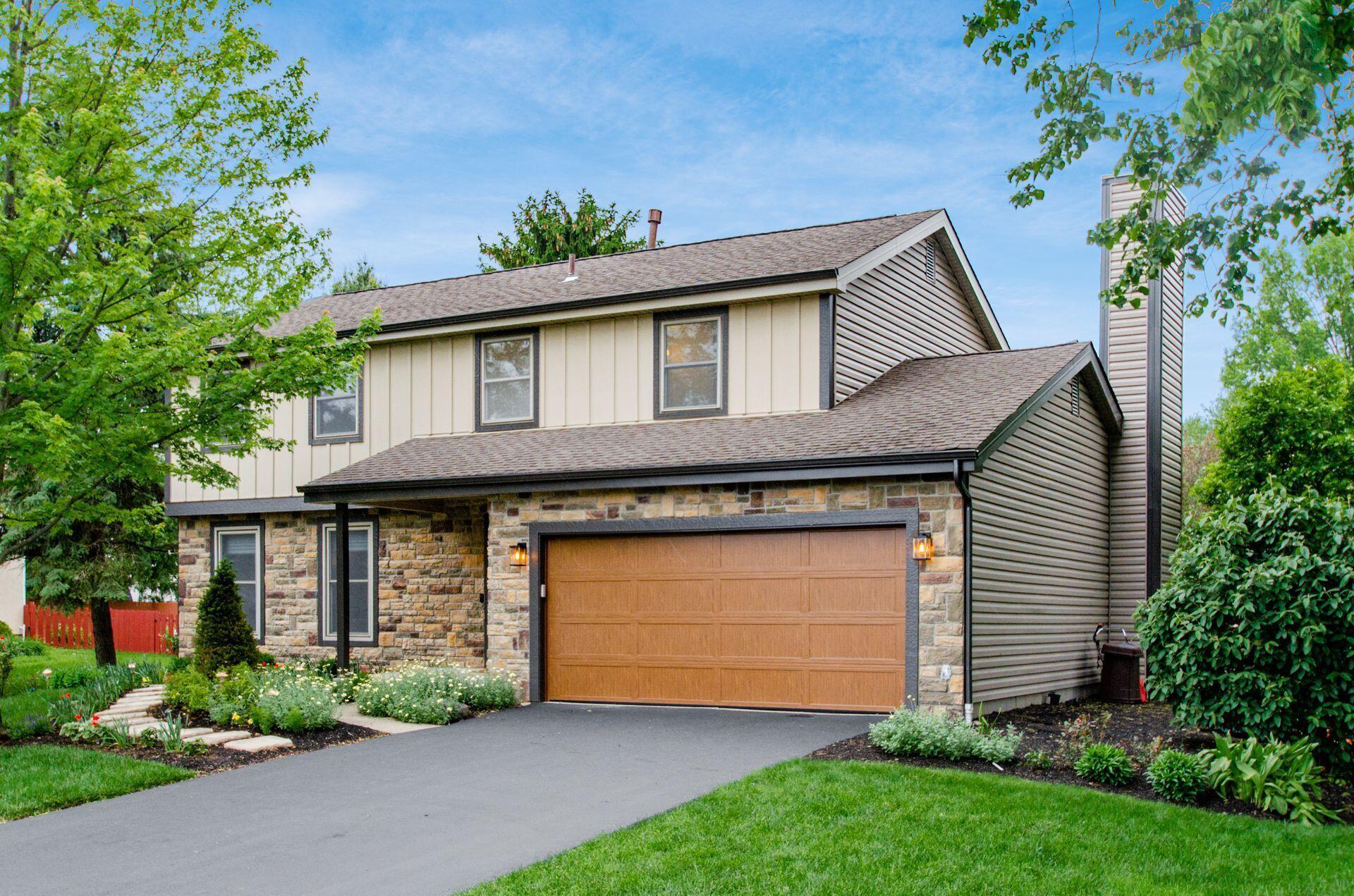 1672 Flat Rock Court, Columbus, Ohio image 3