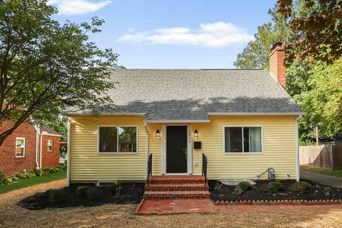 Photo of 2616 Bristol Road, Columbus, OH 43221 (MLS # 226034889)