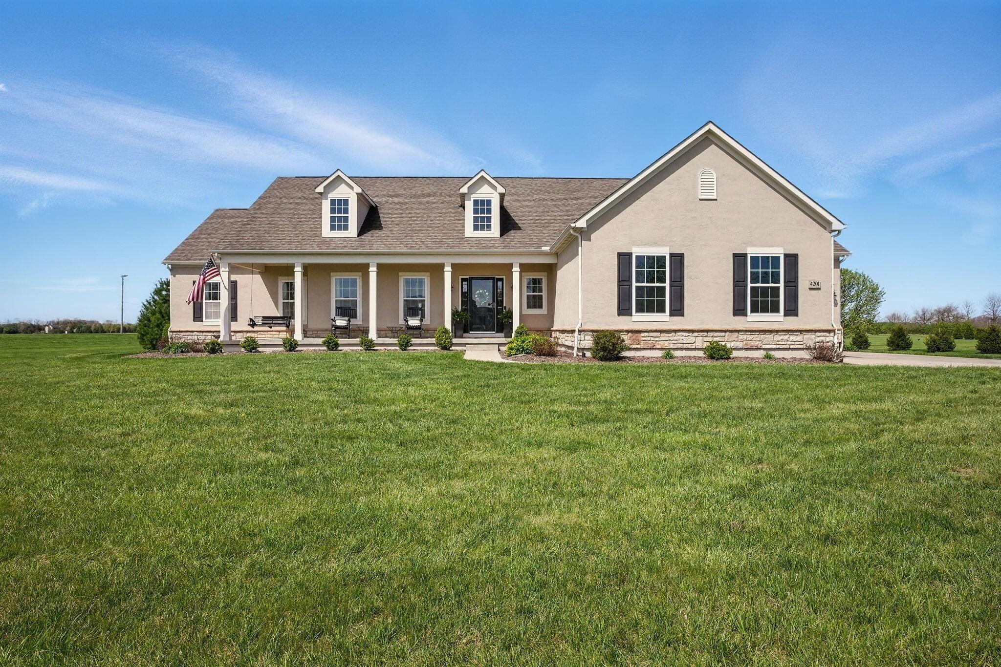4201 Abbey Chase Court, Hilliard, Ohio image 4