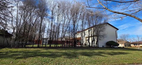 Tiny photo for 5399 Teakwood Court, Columbus, OH 43229 (MLS # 226000736)