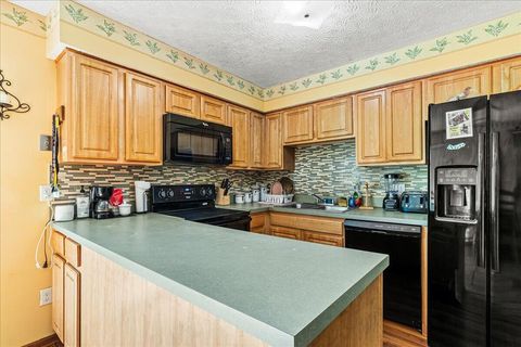 Tiny photo for 2564 Hardy Parkway Street, Grove City, OH 43123 (MLS # 225037410)