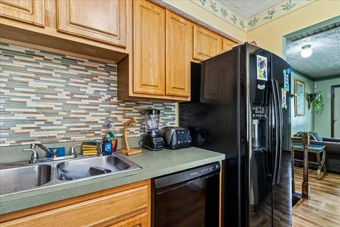 Tiny photo for 2564 Hardy Parkway Street, Grove City, OH 43123 (MLS # 225037410)