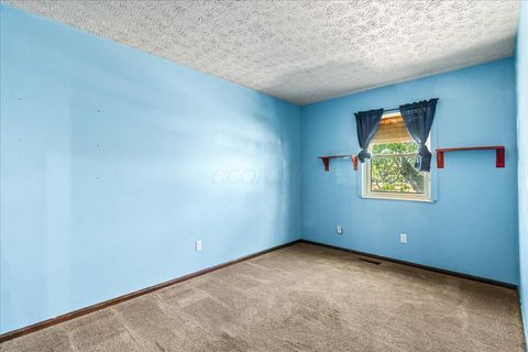 Tiny photo for 2564 Hardy Parkway Street, Grove City, OH 43123 (MLS # 225037410)