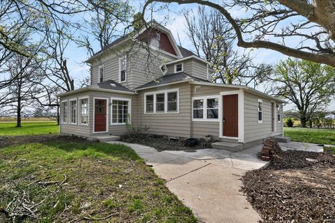 Photo of 6054 US Highway 62 SW, Washington Court House, OH 43160 (MLS # 226014623)