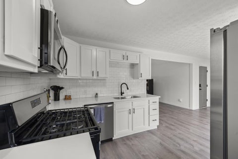 Tiny photo for 5029 Brinwood Place, Columbus, OH 43232 (MLS # 226034613)