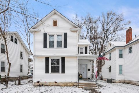 Photo of 165 Lake Street, Lancaster, OH 43130 (MLS # 226000230)