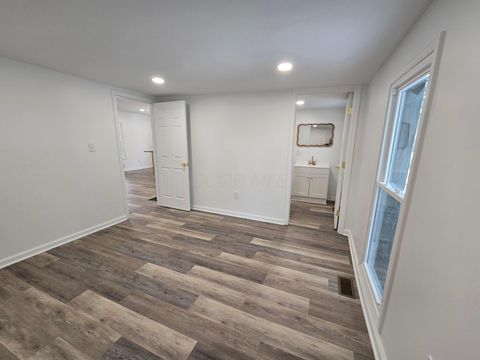 Tiny photo for 1403 Playford Avenue, Zanesville, OH 43701 (MLS # 226000169)