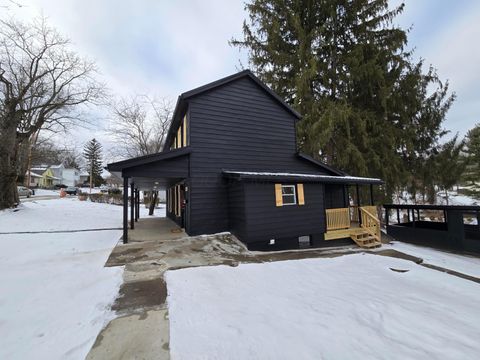 Tiny photo for 1403 Playford Avenue, Zanesville, OH 43701 (MLS # 226000169)