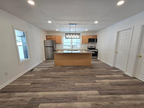 Tiny photo for 1403 Playford Avenue, Zanesville, OH 43701 (MLS # 226000169)