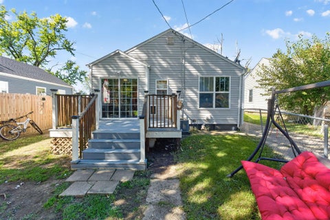 Tiny photo for 2610 Grasmere Avenue, Columbus, OH 43211 (MLS # 226037960)