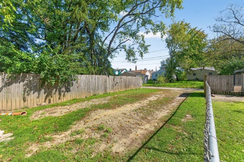 Tiny photo for 2610 Grasmere Avenue, Columbus, OH 43211 (MLS # 226037960)
