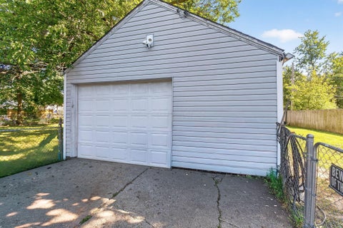 Tiny photo for 2610 Grasmere Avenue, Columbus, OH 43211 (MLS # 226037960)