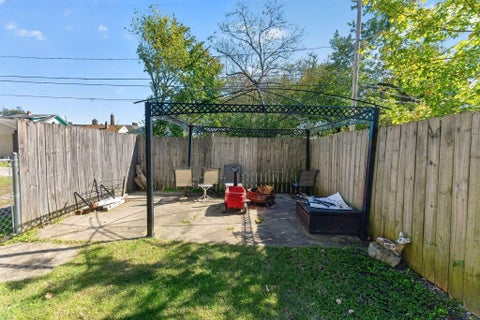 Tiny photo for 2610 Grasmere Avenue, Columbus, OH 43211 (MLS # 226037960)