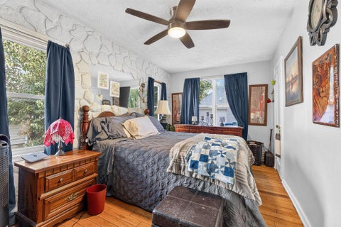 Tiny photo for 2610 Grasmere Avenue, Columbus, OH 43211 (MLS # 226037960)