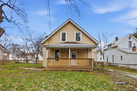 Tiny photo for 200 Washington Avenue, London, OH 43140 (MLS # 225045330)