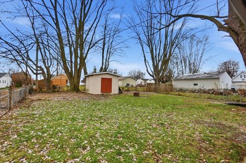 Tiny photo for 200 Washington Avenue, London, OH 43140 (MLS # 225045330)