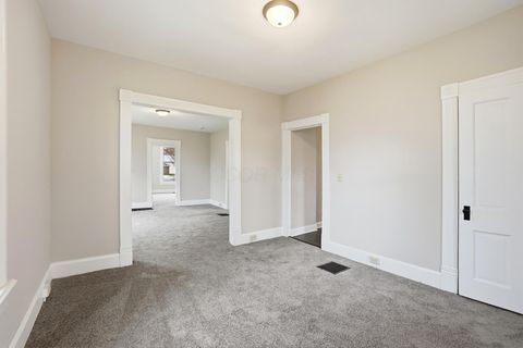 Tiny photo for 200 Washington Avenue, London, OH 43140 (MLS # 225045330)