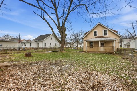 Tiny photo for 200 Washington Avenue, London, OH 43140 (MLS # 225045330)
