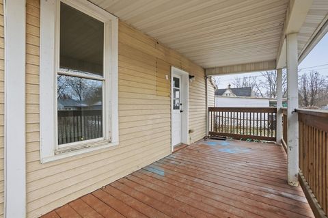 Tiny photo for 200 Washington Avenue, London, OH 43140 (MLS # 225045330)