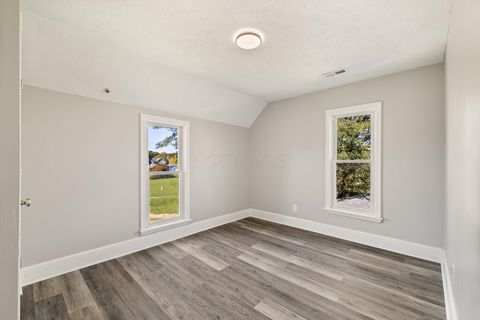 Tiny photo for 118 Raymond Avenue, Mansfield, OH 44903 (MLS # 225039598)