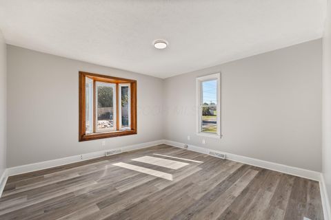 Tiny photo for 118 Raymond Avenue, Mansfield, OH 44903 (MLS # 225039598)