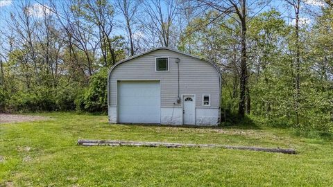 Photo of 3667 Sunset Drive, Zanesville, OH 43701 (MLS # 226014420)