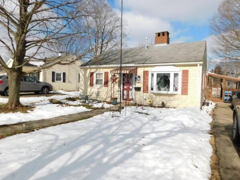 Photo of 729 Pennsylvania Avenue, Lancaster, OH 43130 (MLS # 226003997)