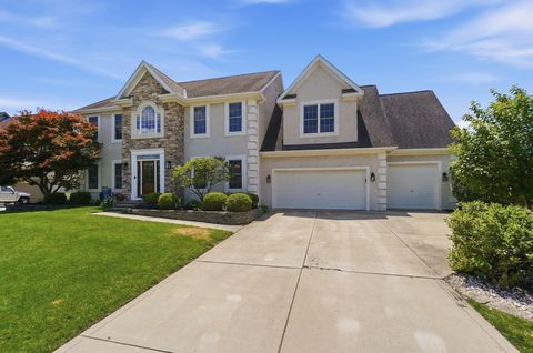 Photo of 3214 Sunglow Drive, Lewis Center, OH 43035 (MLS # 226023418)