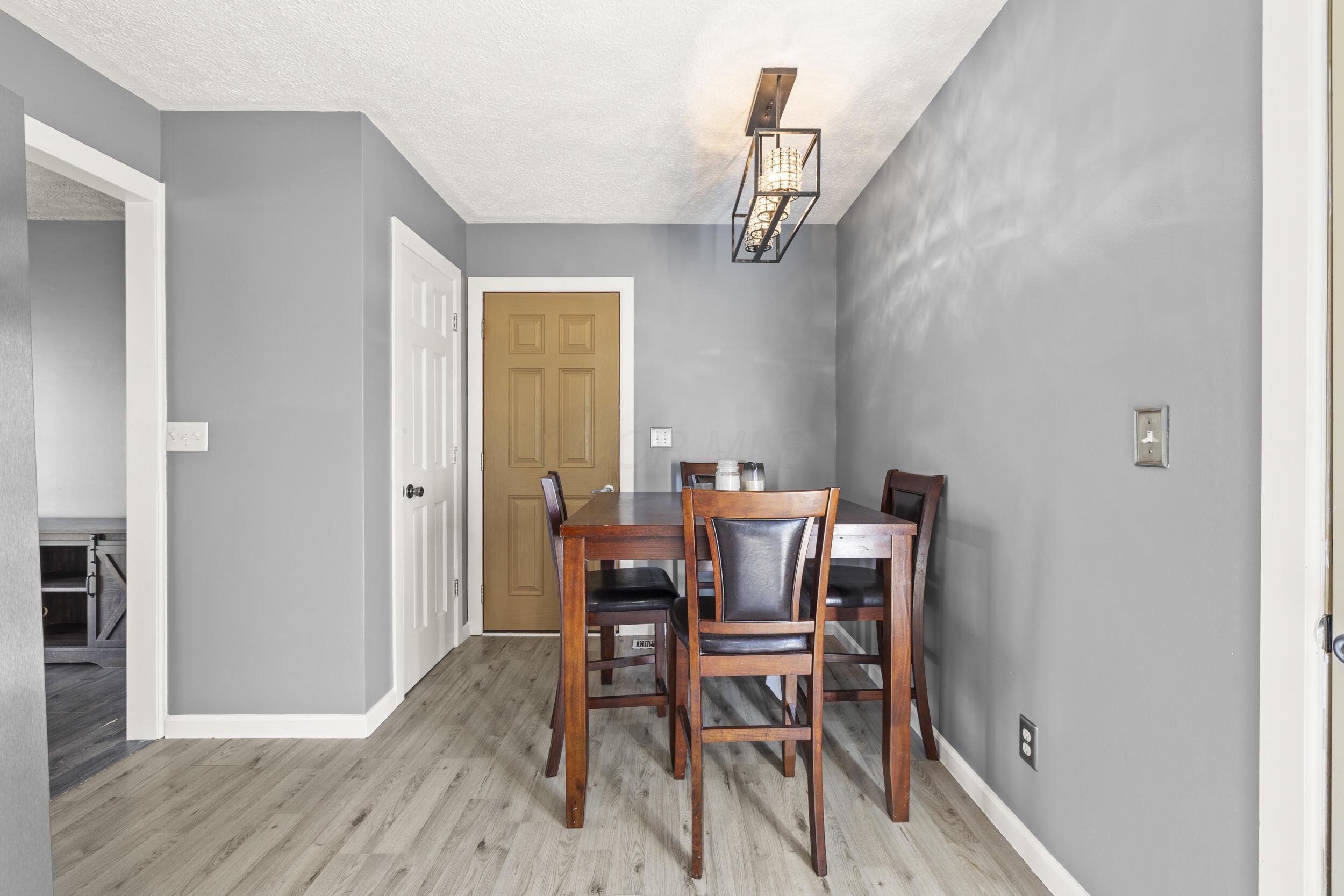 4621 Christine Drive, Huntsville, Ohio image 11