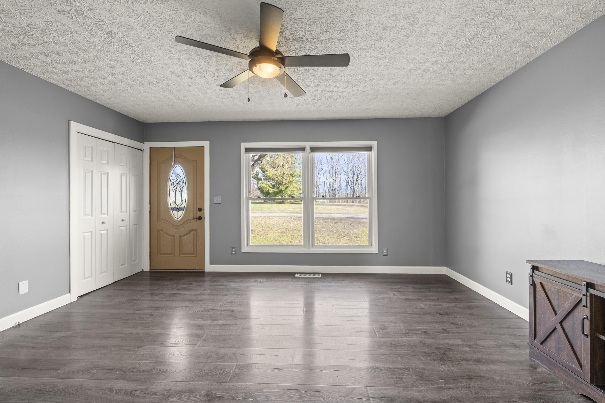 4621 Christine Drive, Huntsville, Ohio image 9