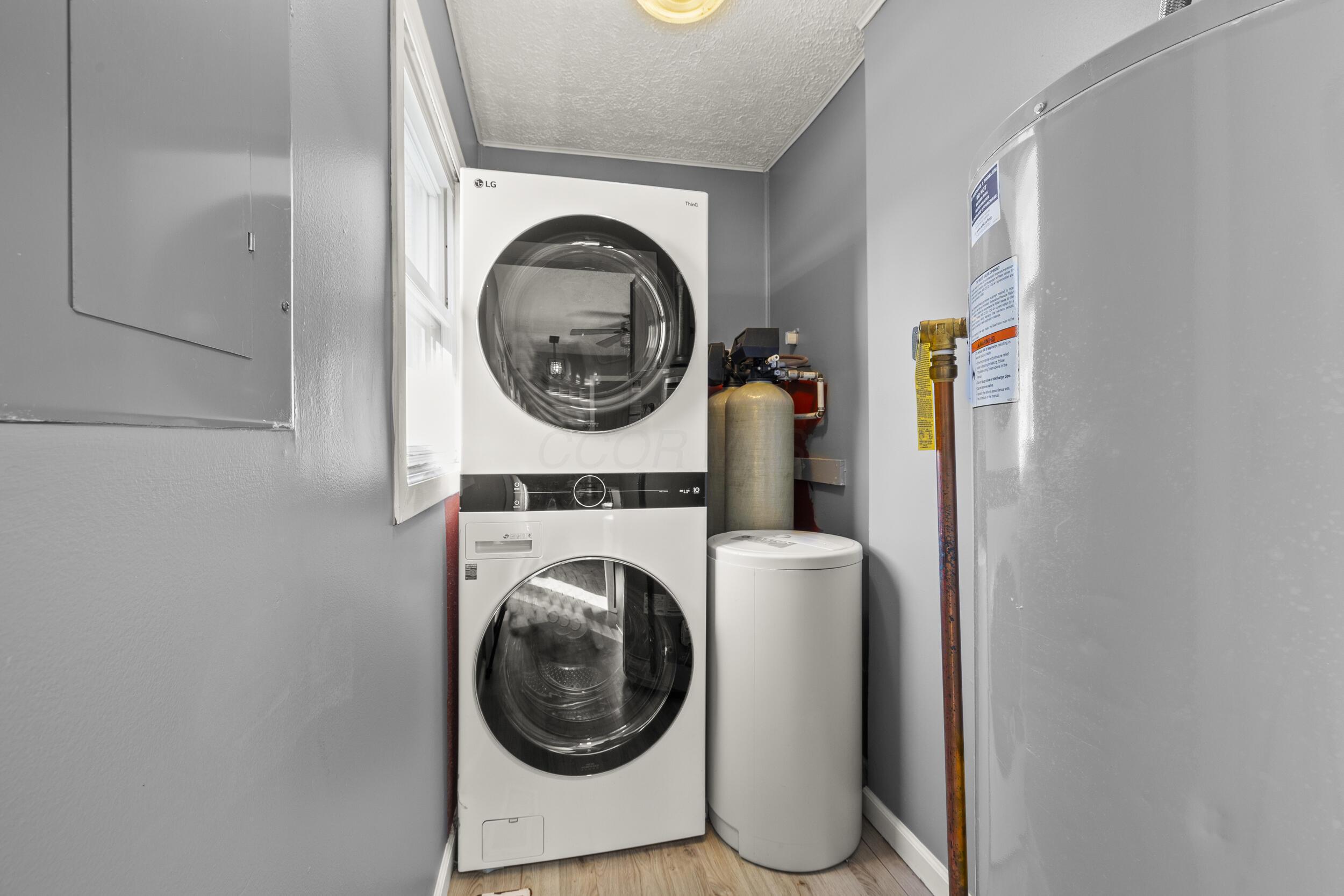 4621 Christine Drive, Huntsville, Ohio image 14
