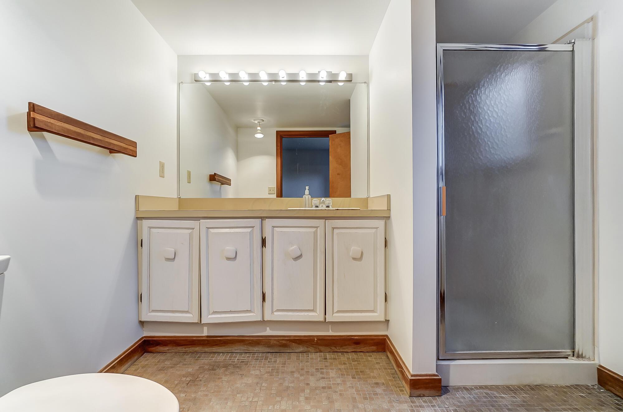 11055 Reynolds Road, Utica, Ohio image 40