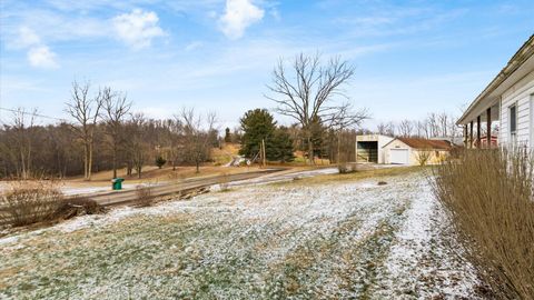 Tiny photo for 9390 Perryton Road, Frazeysburg, OH 43822 (MLS # 226003041)