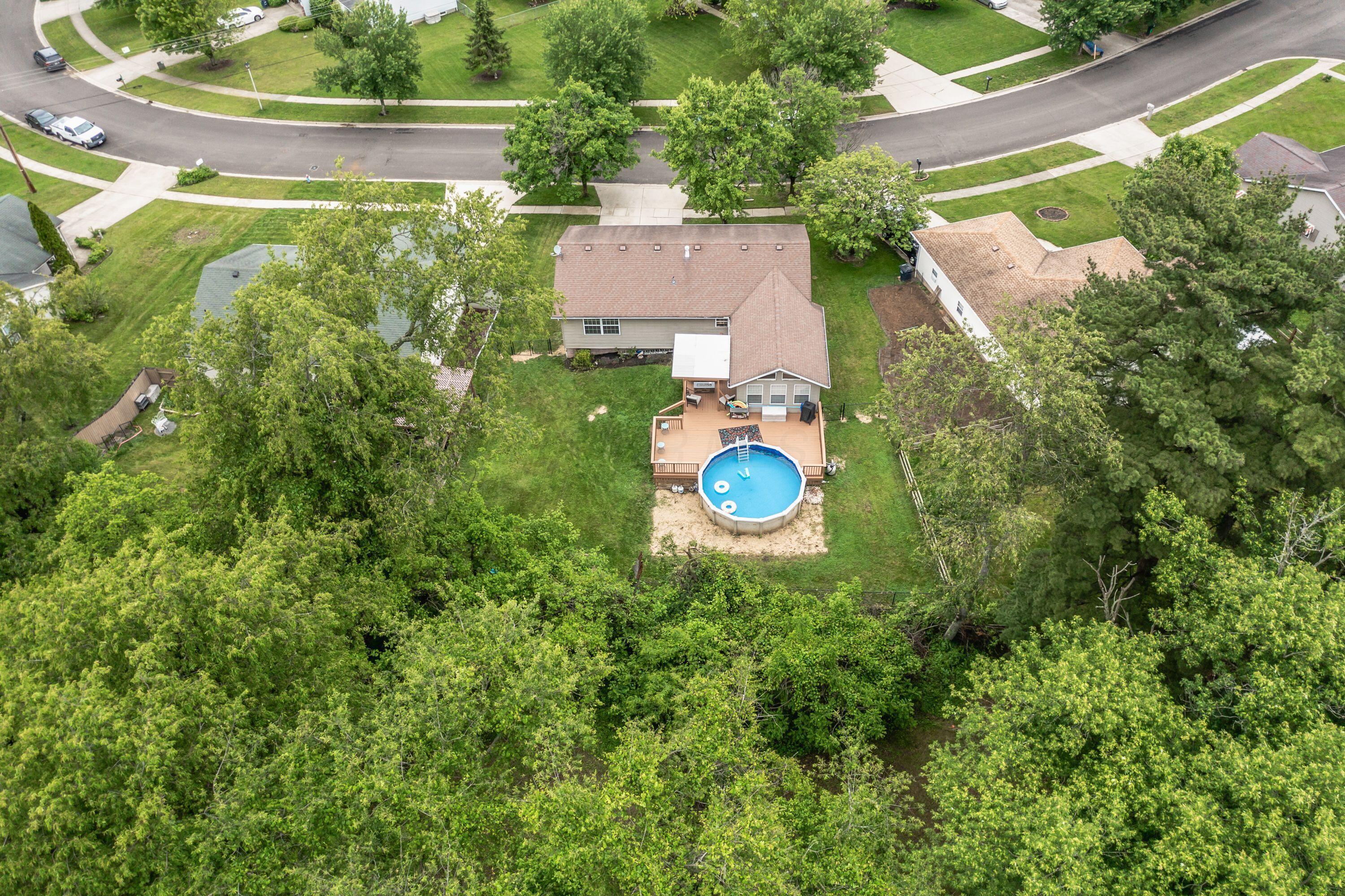 1129 Coventry Circle, Lancaster, Ohio image 46
