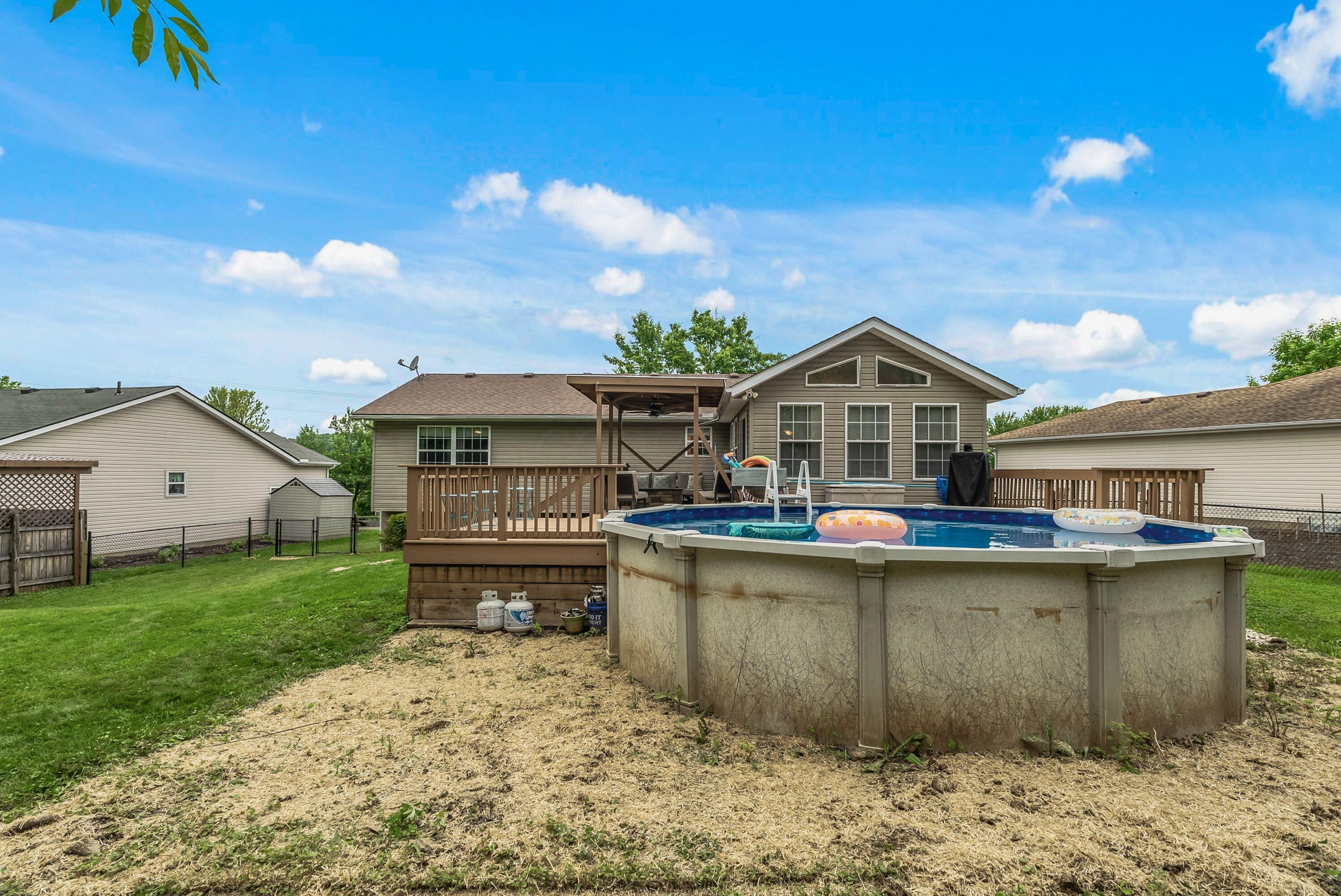 1129 Coventry Circle, Lancaster, Ohio image 40