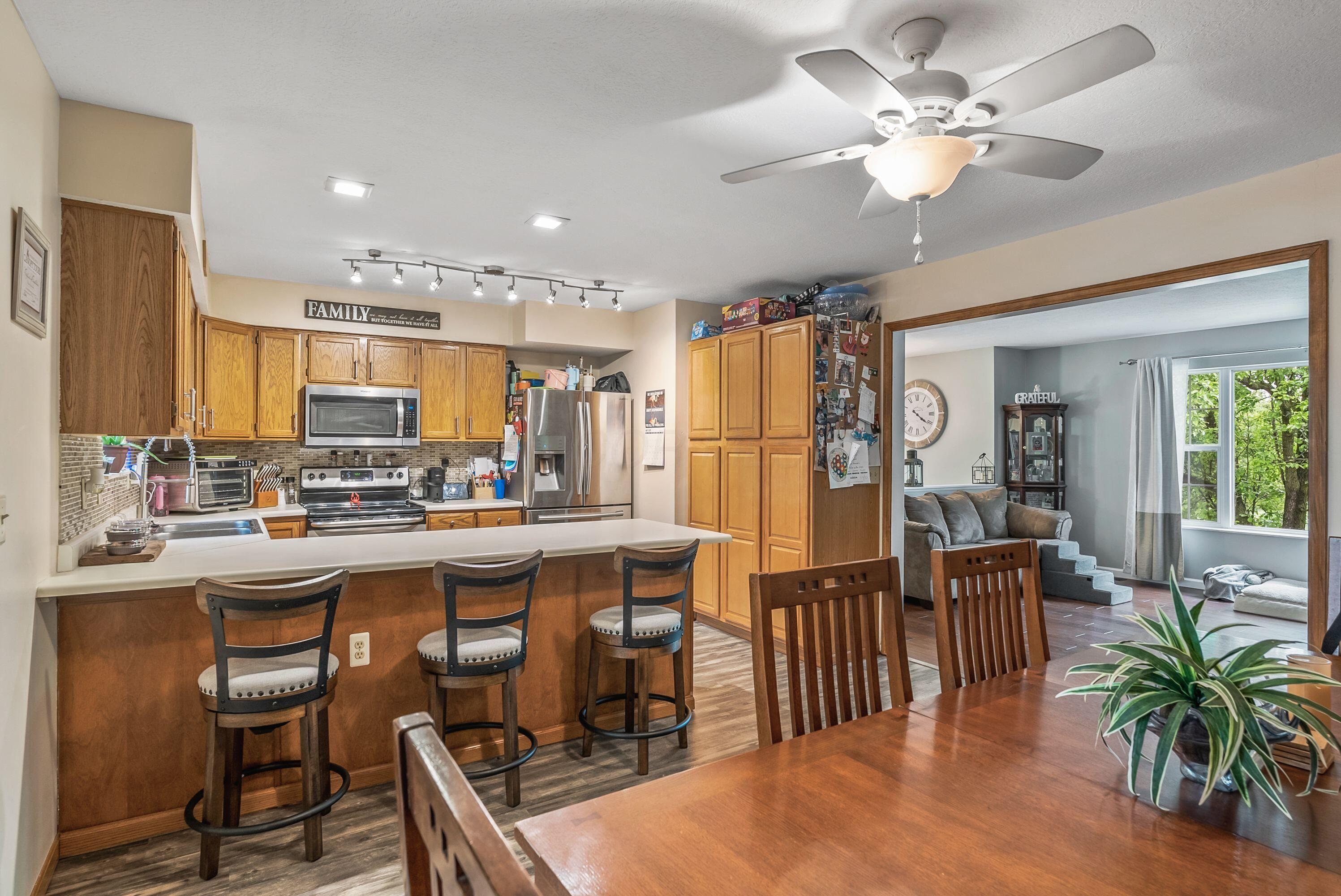 1129 Coventry Circle, Lancaster, Ohio image 13