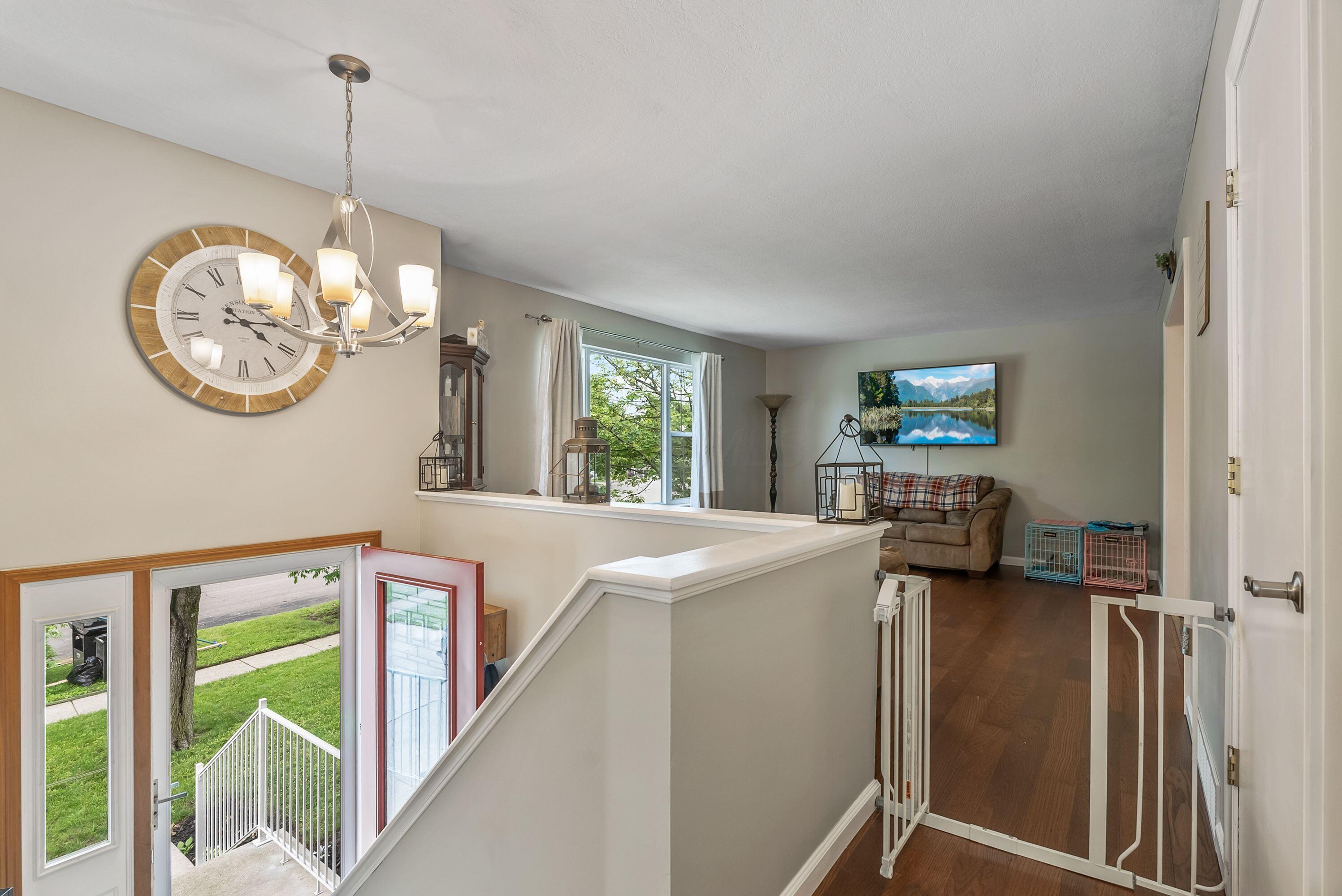 1129 Coventry Circle, Lancaster, Ohio image 6