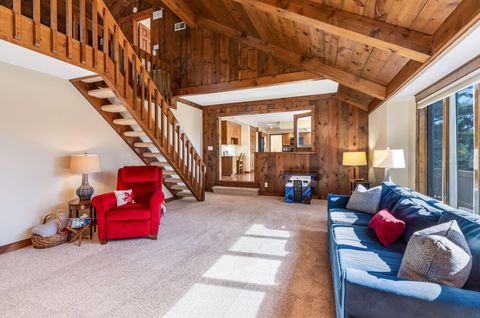 Tiny photo for 8011 Golfview Court, Columbus, OH 43235 (MLS # 225037495)