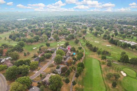 Tiny photo for 8011 Golfview Court, Columbus, OH 43235 (MLS # 225037495)