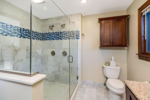 Tiny photo for 8011 Golfview Court, Columbus, OH 43235 (MLS # 225037495)