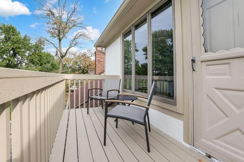 Tiny photo for 8011 Golfview Court, Columbus, OH 43235 (MLS # 225037495)