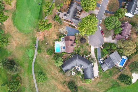 Tiny photo for 8011 Golfview Court, Columbus, OH 43235 (MLS # 225037495)