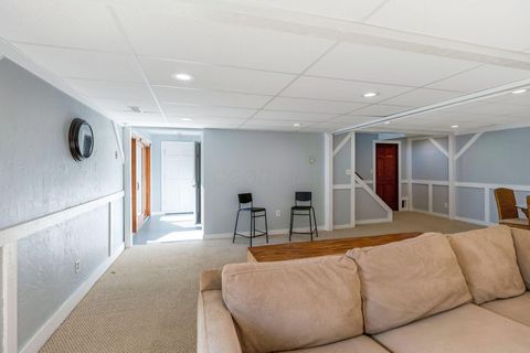 Tiny photo for 8011 Golfview Court, Columbus, OH 43235 (MLS # 225037495)