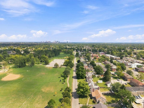 Tiny photo for 3339 Parkside Road, Columbus, OH 43204 (MLS # 226033762)