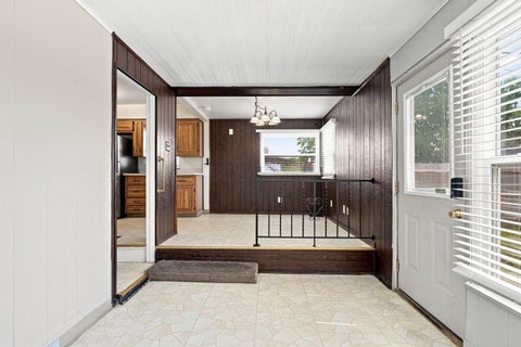 Tiny photo for 3339 Parkside Road, Columbus, OH 43204 (MLS # 226033762)