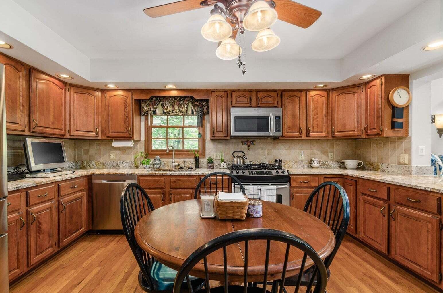 9136 Moors Place, Dublin, Ohio image 11