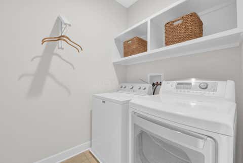 Tiny photo for 866 Pullman Way 23 #23, Grandview Heights, OH 43212 (MLS # 226029843)